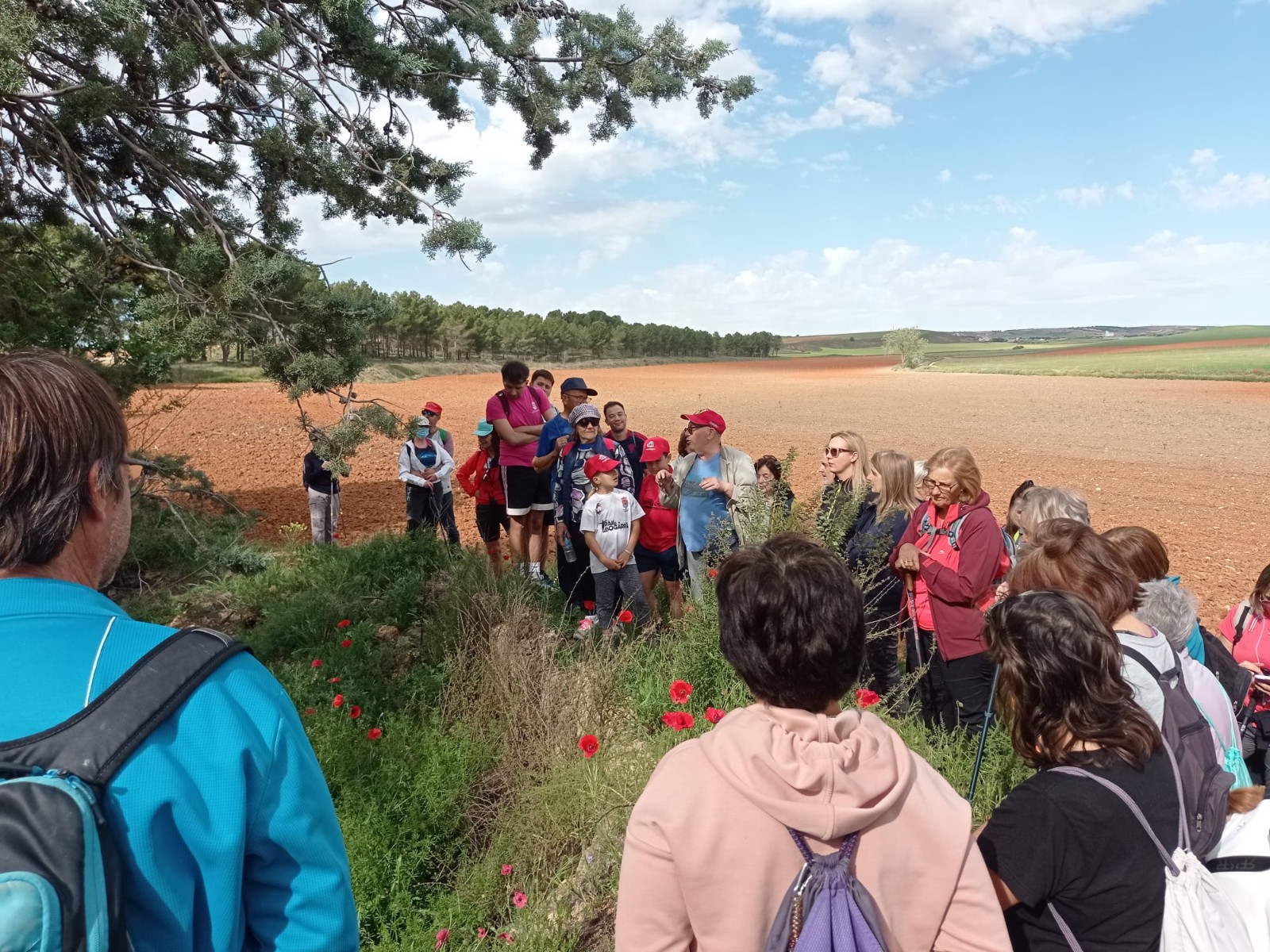 La Almarcha y Castillo de Garcimuñoz se unen en una jornada espectacular del Circuito de Senderismo de Cuenca