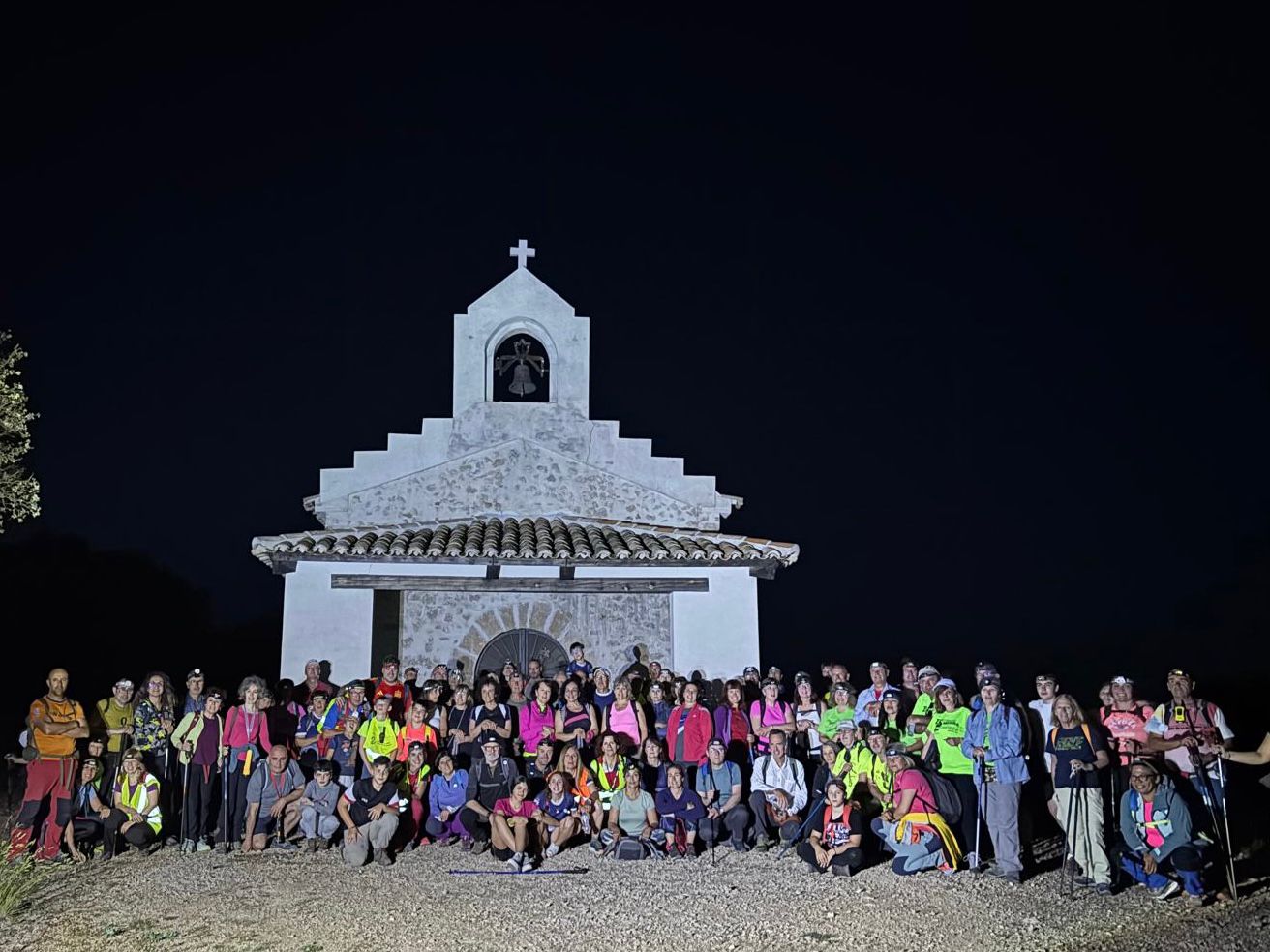 Éxito total en la primera ruta nocturna del Circuito de Senderismo Diputación de Cuenca celebrada en Valdeolivas